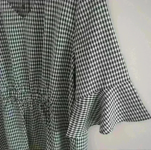 RED CORAL | Women's Black/White Checkered V-neck Bell  Sleeved Top - Picture 2 of 4